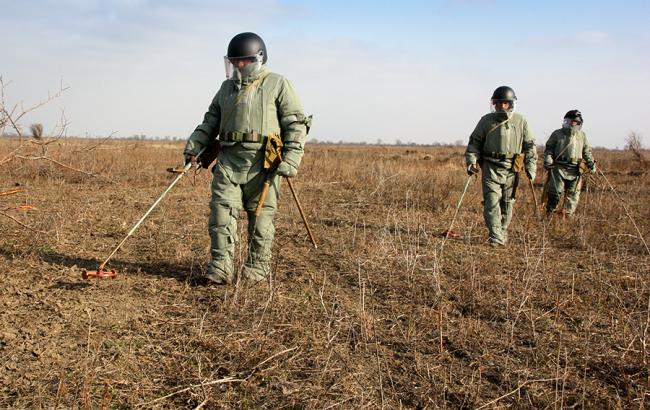 НАТО передало Україні обладнання для гуманітарного розмінування на 1 млн євро