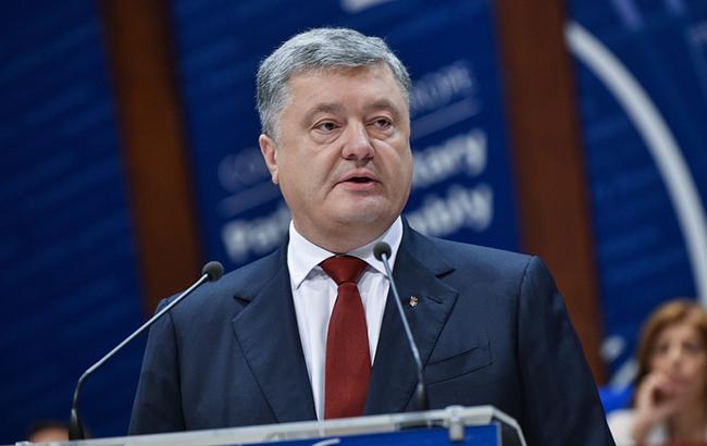 Порошенко задекларував близько 1 млн гривень доходів від банківських вкладів