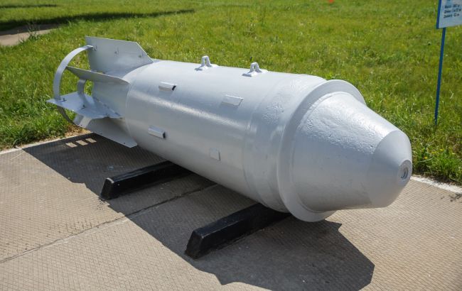 РФ "впервые сбросила" на Украину новую бомбу ФАБ-3000? Что говорят в Воздушных силах и ISW