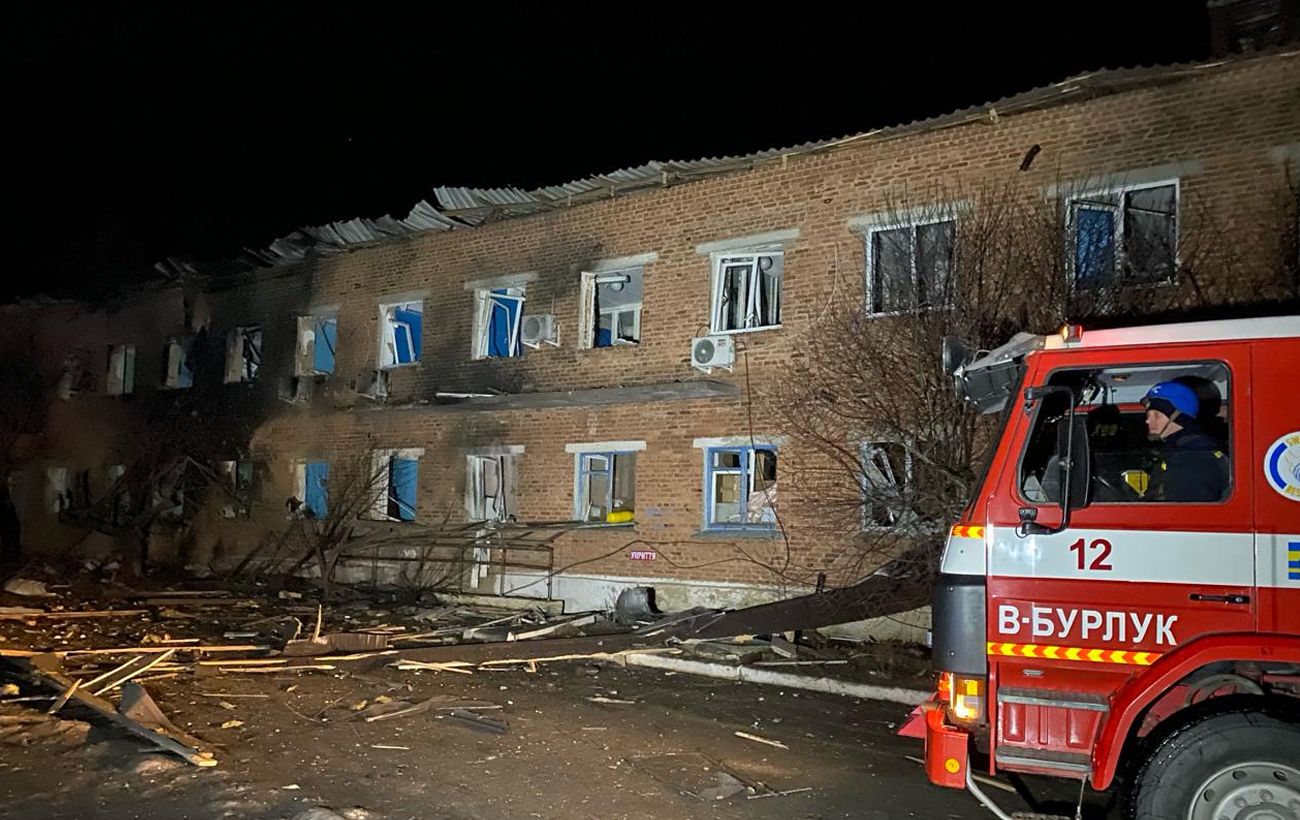 Russian Strikes in Kharkov Region: Hospital Hit by Guided Bombs with Casualties Reported