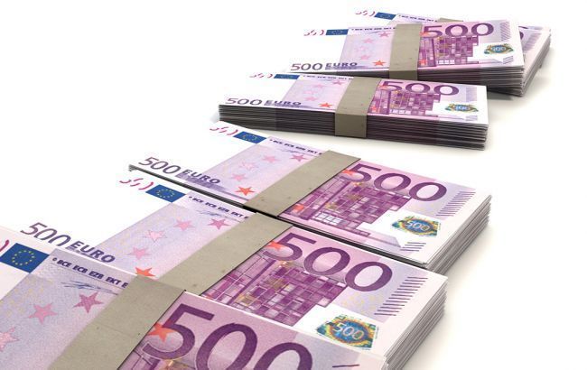 НБУ опустив офіційний курс євро нижче 29 гривень