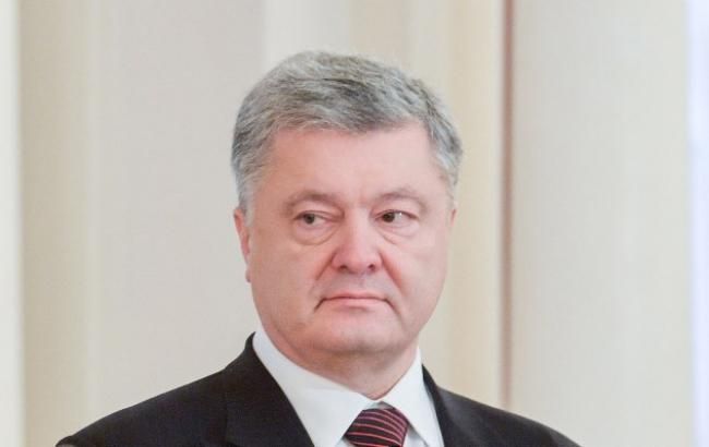 Порошенко попросил у Онуфрия помощи в освобождении украинских моряков