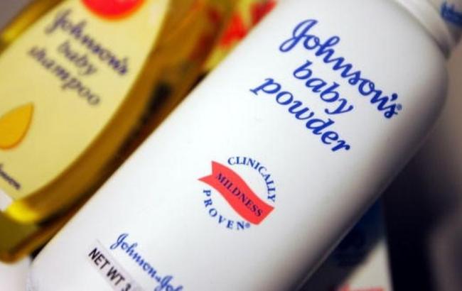 Johnson & Johnson выплатит 110 млн долларов женщине, заболевшей раком из-за продукции компании