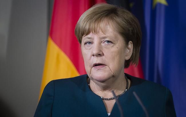 Меркель проведе окремі зустрічі з Путіним і Зеленським у Парижі