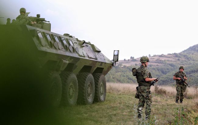 У Сербії вирішили повернути обов'язкову військову службу