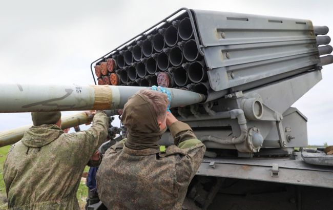 Росія планує набрати в армію ще майже чверть мільйона контрактників, - ЗМІ