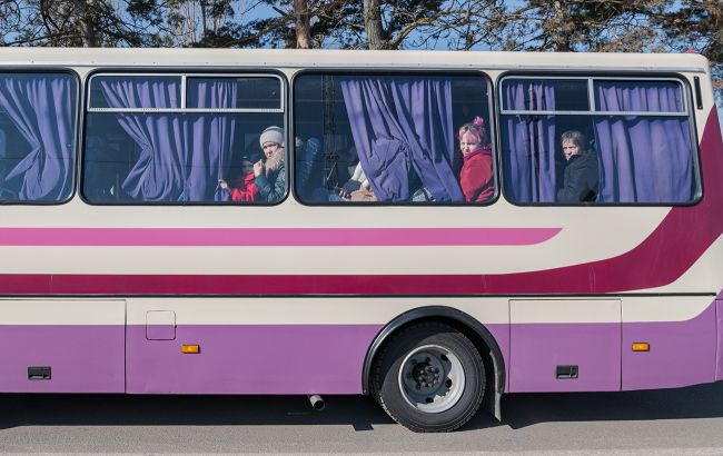 В Харьковской области провели очередную эвакуацию: спасли почти 1000 человек