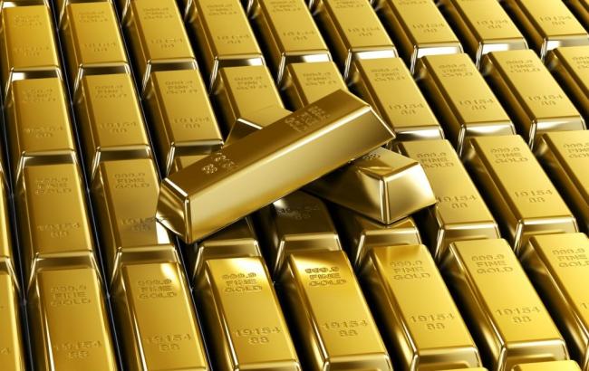 НБУ понизил курс золота до 306,97 тыс. гривен за 10 унций