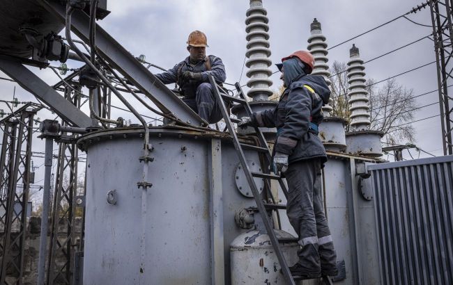 Киянам пояснили, чому в темно-сірій зоні не всім відключають світло