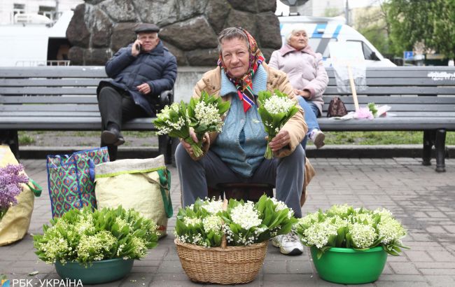 В Украине массово уничтожают первоцветы: срывают цветы на продажу