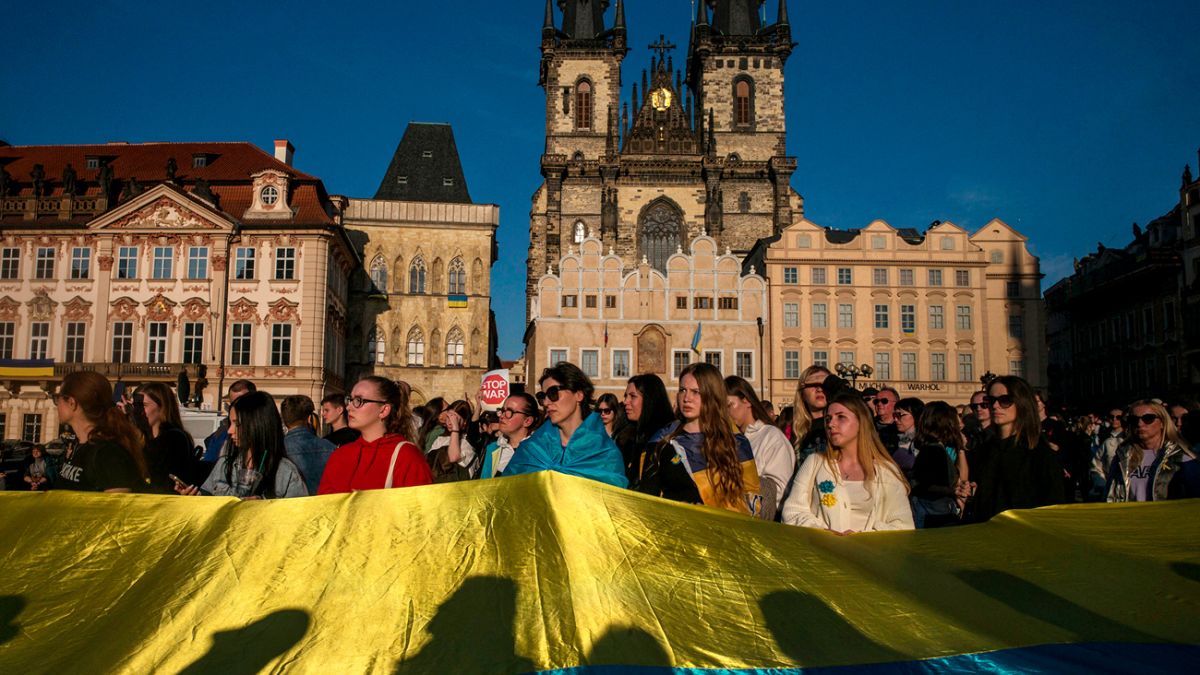 Чехия для беженцев из Украины - желающим украинцам помогут вернуться на  Родину | РБК Украина