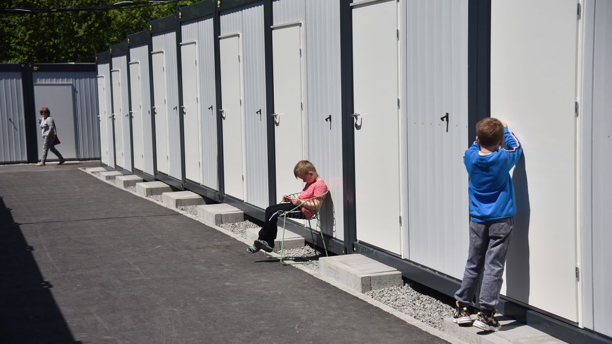 У Львові облаштують зимове модульне містечко для переселенців | РБК Украина