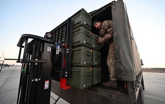 Україна переходить на "військовий митний безвіз": Міноборони роз'яснило деталі