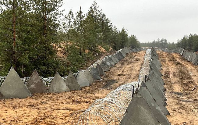 Росіяни імітують будівництво укріплень на кордоні з Україною, - ЦНС