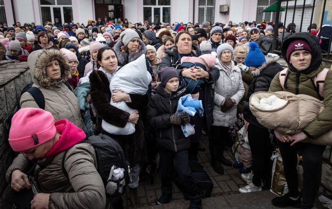 Эвакуация из Запорожской области. Жители двух городов могут ожидать колонну: где именно