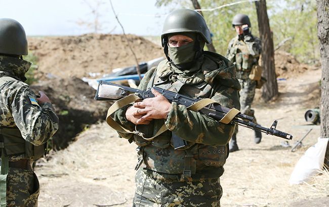 На Донбасі українських військових обстріляли із мінометів