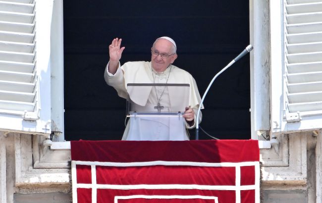 Папа Франциск заявил, что войну в Украине подпитывают интересы нескольких "империй"