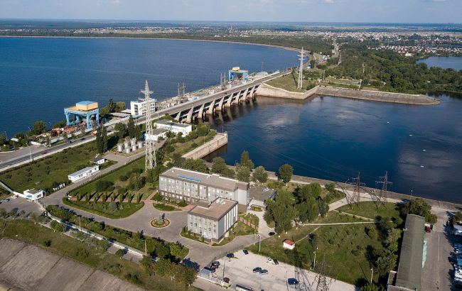 Атака РФ по Київській ГЕС: в ОВА розповіли про наслідки, та коли відкриють рух дамбою