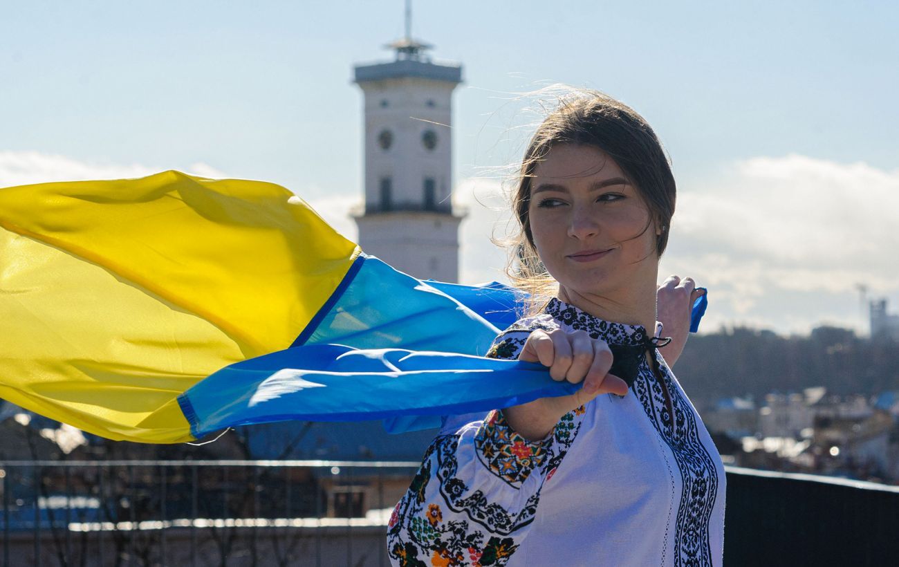 Berlin Court Allows Display of Ukrainian Flags on Memorial Sites