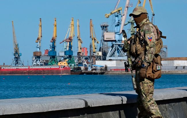 В Бердянске взрывы, город атакуют дроны. Появились первые подробности