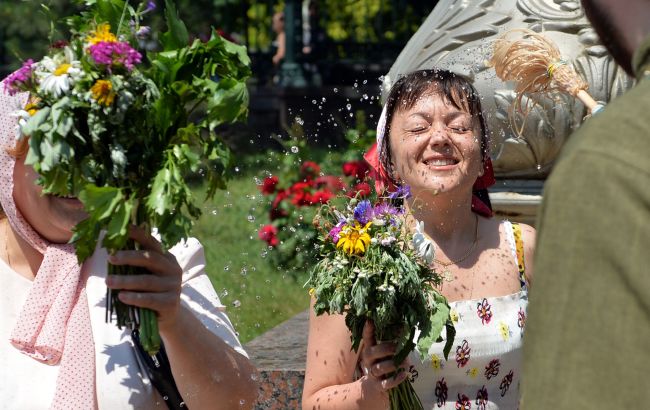 Троица, или "Зелена неділя" 2023: главные традиции, обычаи и приметы праздника