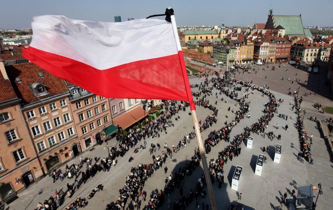 У Польщі закликали збирати в лісах гілки через здорожчання деревини та вугілля