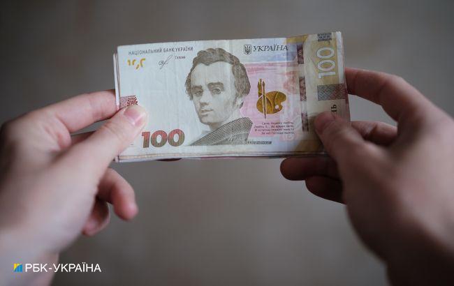 Средняя зарплата в Украине за год выросла на 2 тысячи гривен: данные ПФУ
