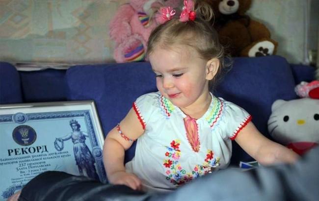Мама трехлетней украинской рекордсменки поделилась подробностями увлечения своей дочери