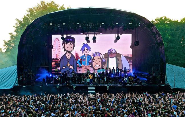 Gorillaz в Киеве: легендарные британцы попросили 100 литров алкоголя и бисквитные тортики