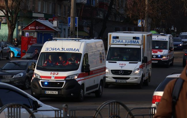 За ігнорування "швидких" і пожежників на дорогах хочуть посилити покарання: подробиці