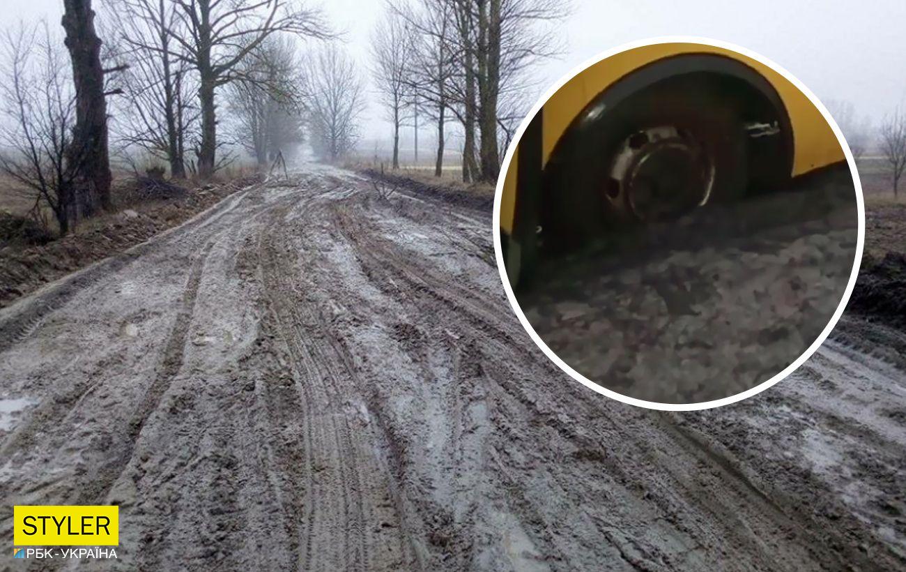 Автобус с пассажирами застрял из-за плохой дороги на Волыни - видео |  Стайлер