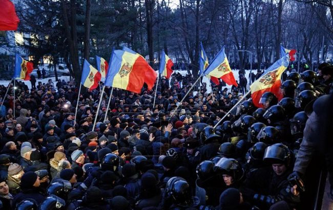 Штурм парламенту в Кишиневі: фото, відео