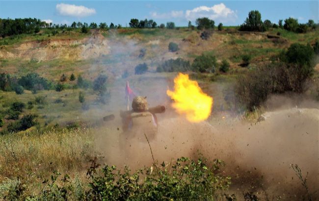 На Донбасі бойовики випустили понад 90 мін, четверо військових поранені