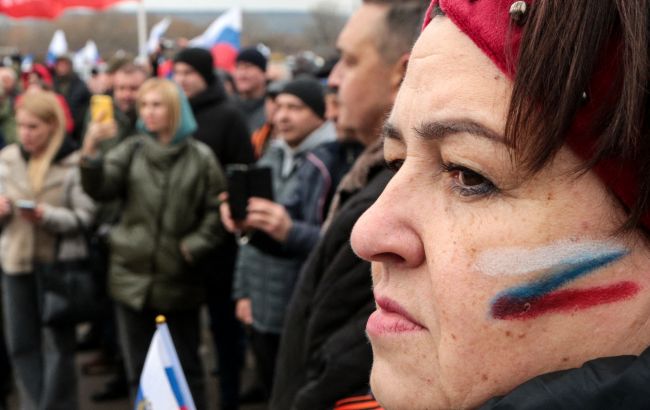 Більшість жителів Росії за війну і не згодні повернути захоплені території України