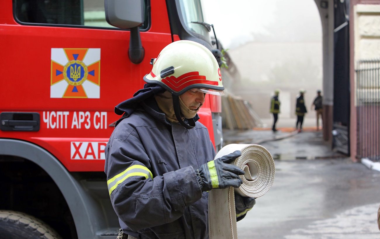 Russian Night Attack on Ukraine: Fire Breaks Out in Nikolaev and Explosions Heard