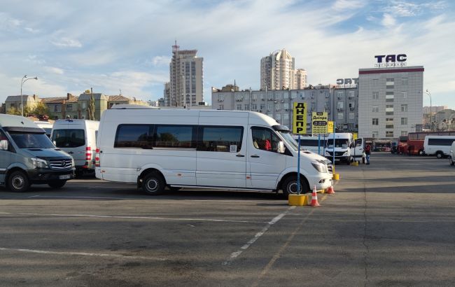 Пасажирські перевезення без аптечки: куди жалітись та чи оштрафують порушників