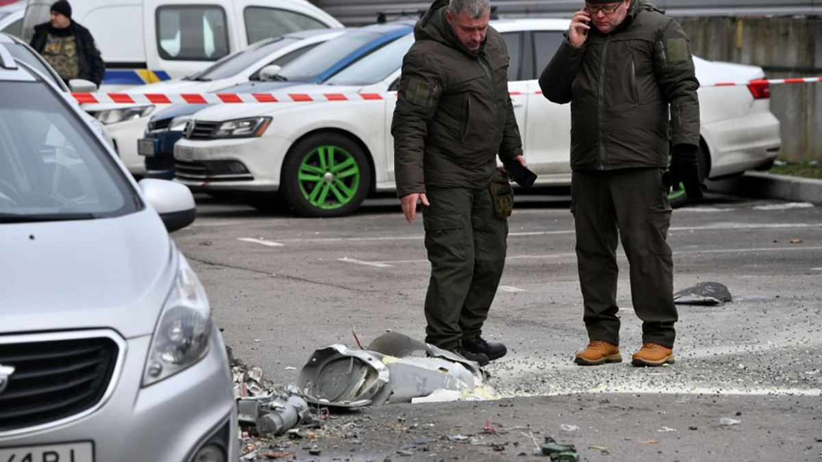 Обстрел Херсонской области - россияне атаковали дронами автомобили полиции  | РБК Украина