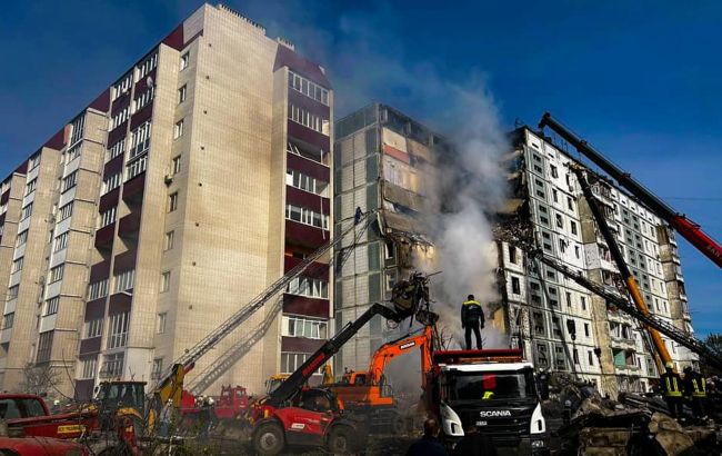 В поліції показали відео з наслідками ракетного удару в Умані