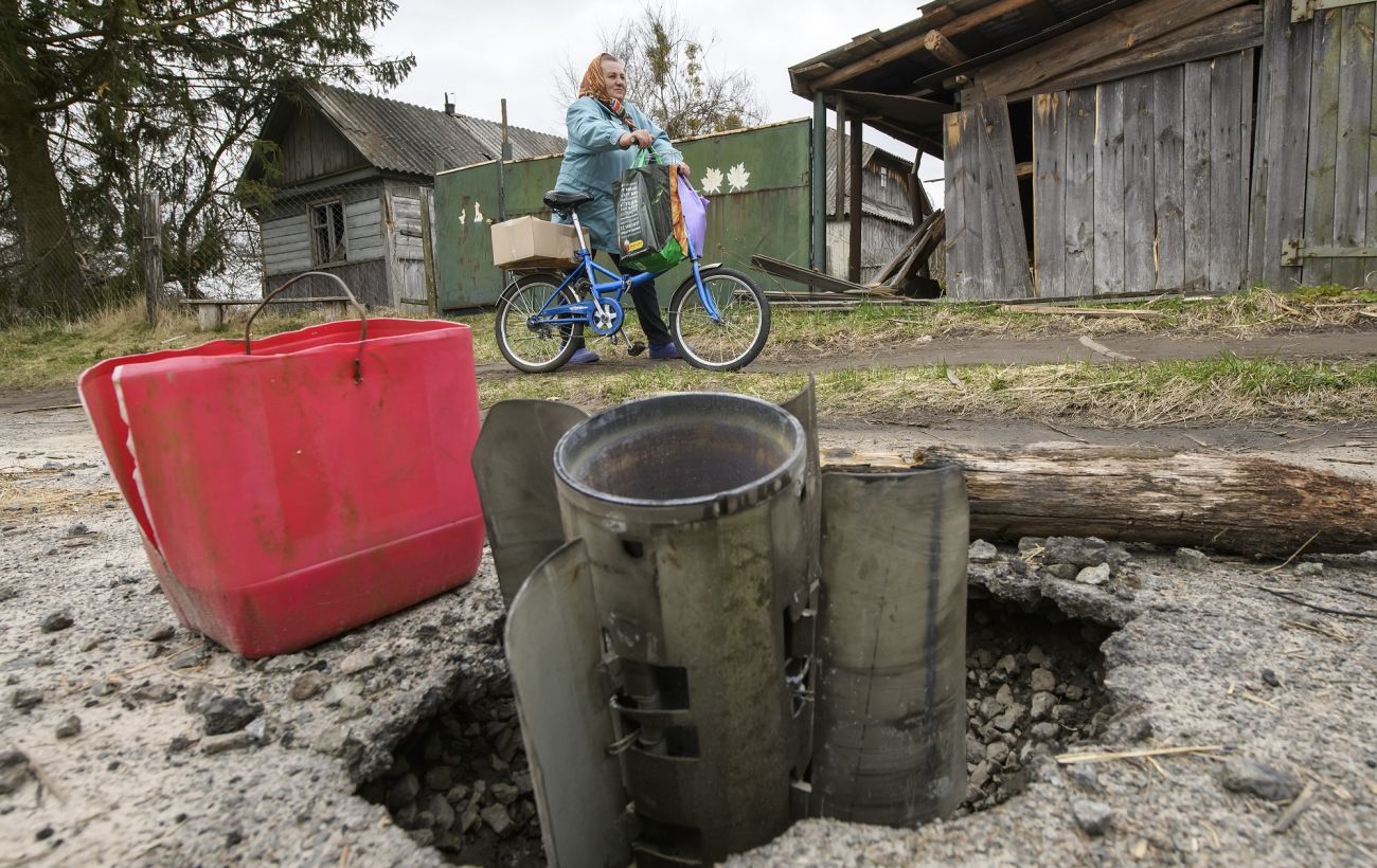 Фото лавочки во дворе