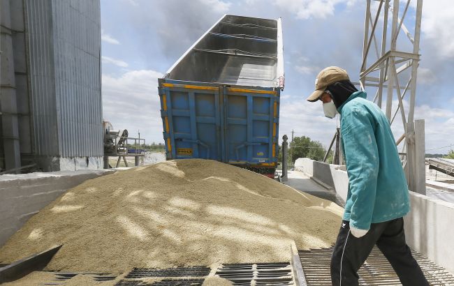 Еврокомиссия отменила ограничения на импорт украинского зерна