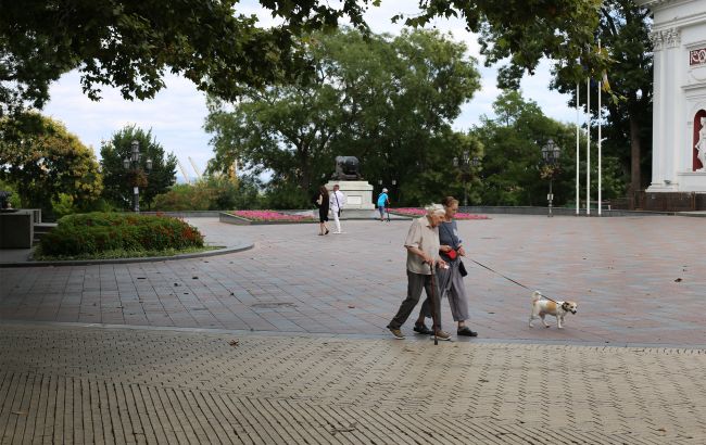 "Випало майже 70% місячної норми опадів". Як негода наробила лиха в Одесі (фото, відео)