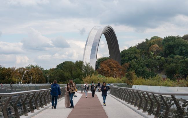 Синоптик пояснила, чи прийшла в Київ осінь і якої погоди чекати