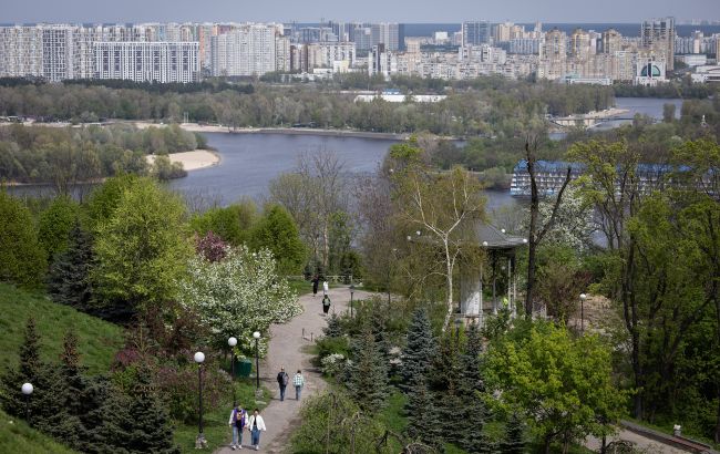 У Кличко заставили застройщика восстановить усадьбу Зеленских