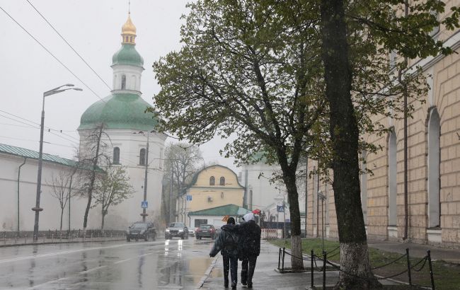 Вночі - зима і сніг, а вдень - весна. Синоптик розповіла про погоду на завтра