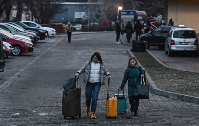 В Ірландії планують скоротити виплати біженцям з України