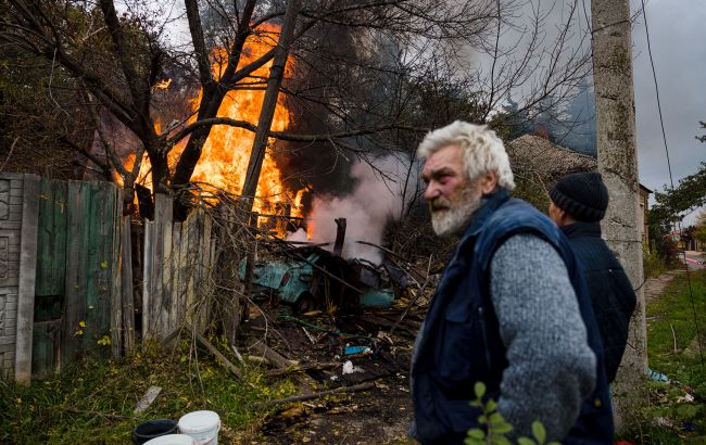 Вдарили в будинок з квадрокоптера. Росіяни масовано обстріляли Сумську область