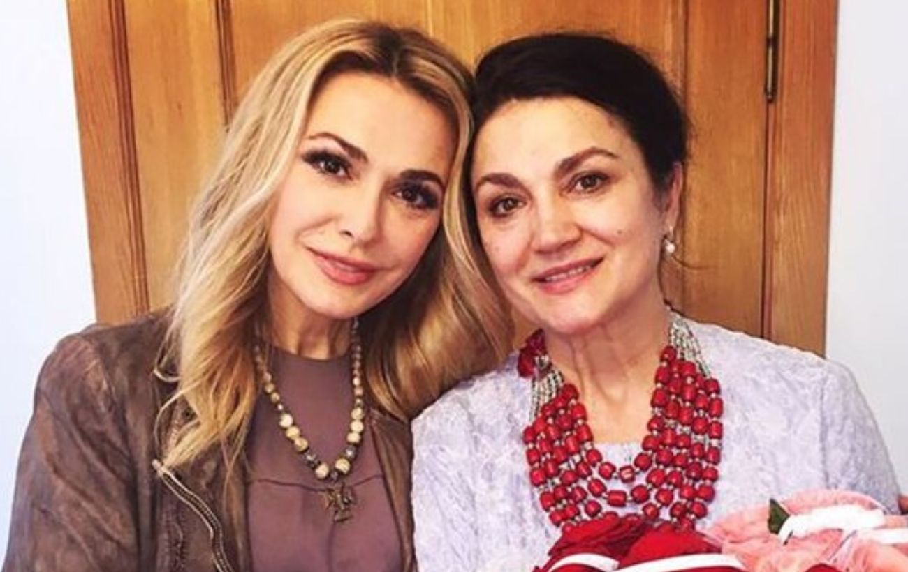 Ольга Сумская и ее сестра Наталья Сумская на совместном ретро фото | РБК  Украина