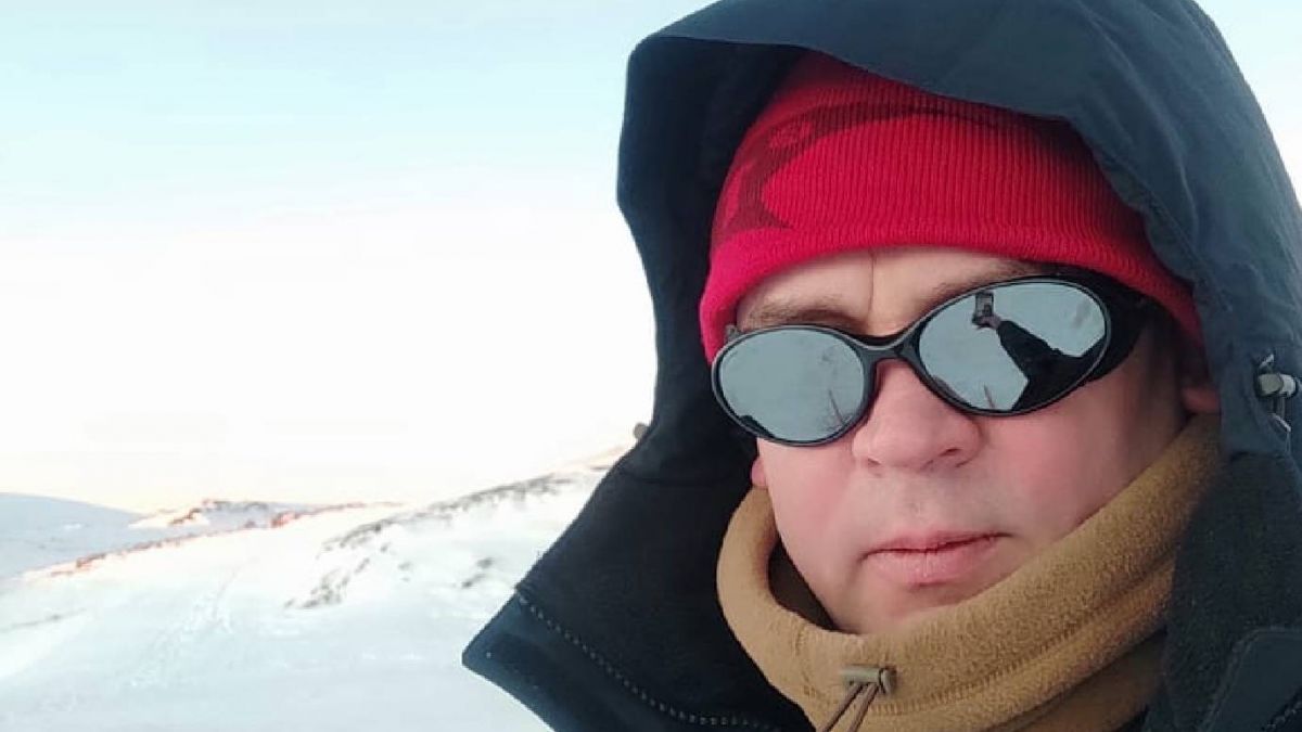 Полярники в Антарктиде носят темные очки | Новости РБК Украина