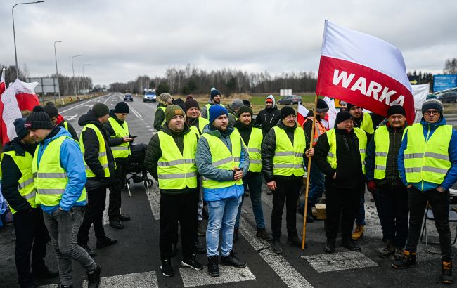 На кордоні з Польщею розблокували один із пунктів пропуску: де блокада триває