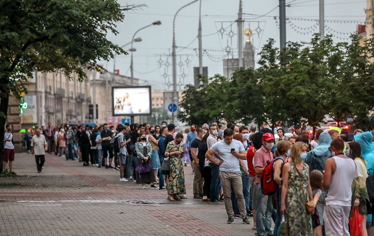 Минск сегодня. Пикет Минск. Цепи солидарности в Минске. Пикетирование в Минске.